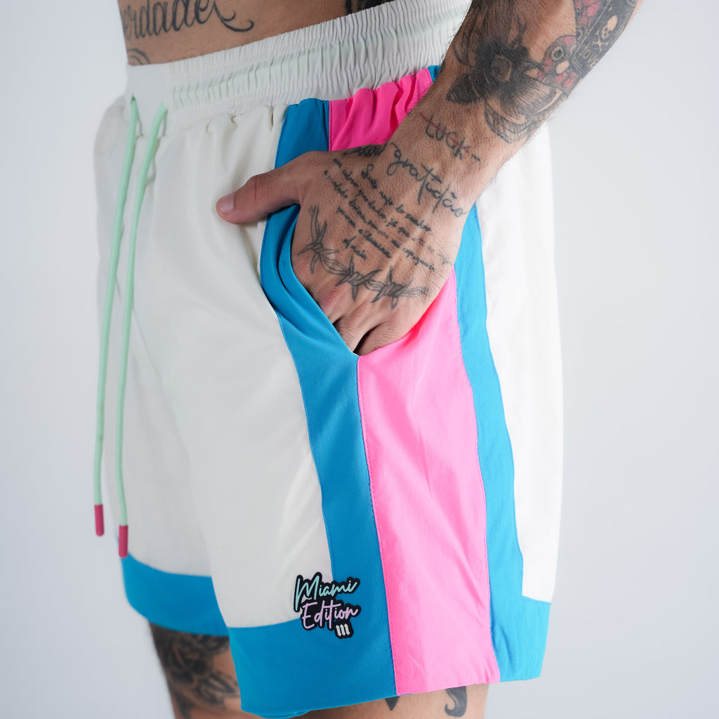 Shorts Curto Tactel Comam Frutas Miami Edition Off White