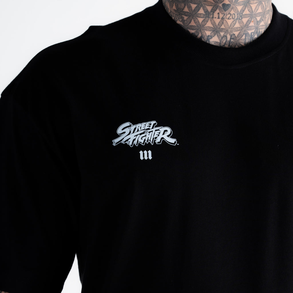 Camiseta Oversized Street Fighter Akuma Aesthetics Preto