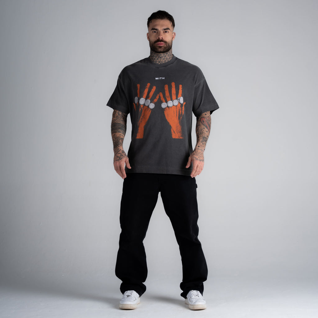 Camiseta Oversized Estonada Rings On Fingers Cinza