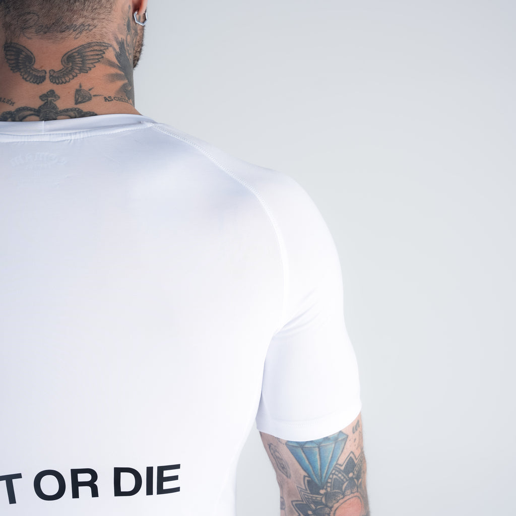 RashGuard Mith Comam Frutas Fight Or Die Branco