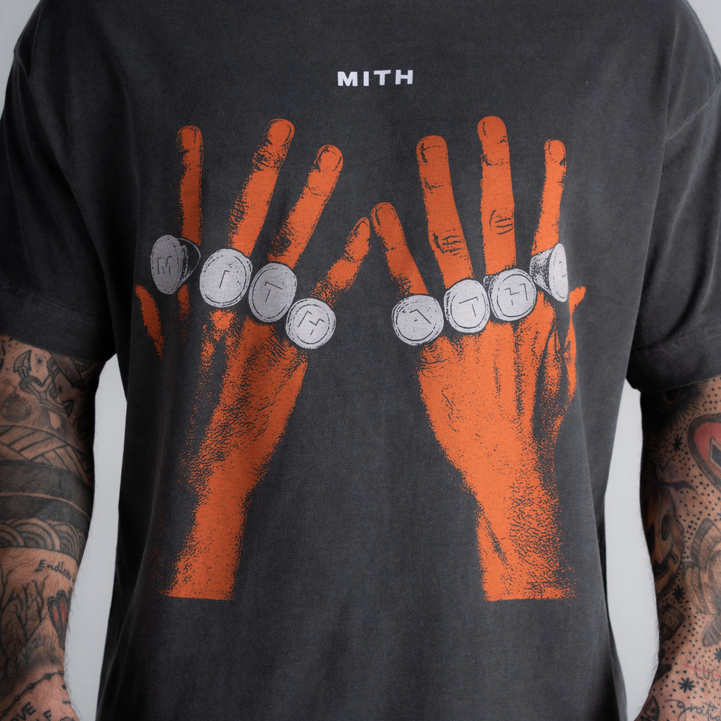 Camiseta Oversized Estonada Rings On Fingers Cinza