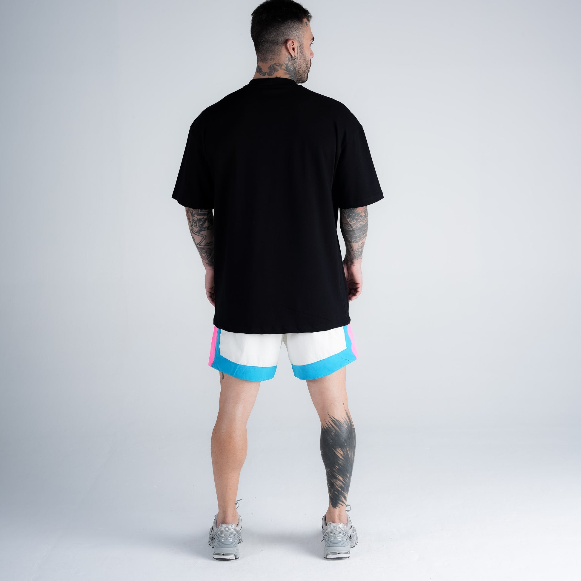 Camiseta Oversized Comam Frutas Neon Toyart Preto