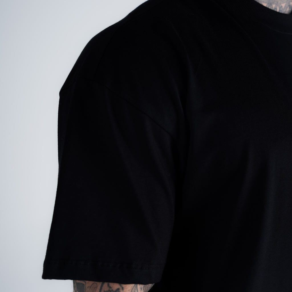 Camiseta Oversized Comam Frutas Richie Preto
