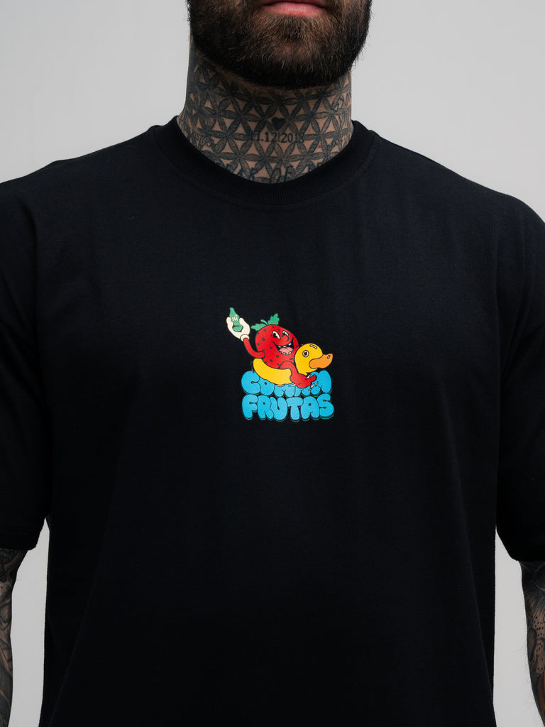 Camiseta Oversized Mith Comam Frutas Pool Party Preto