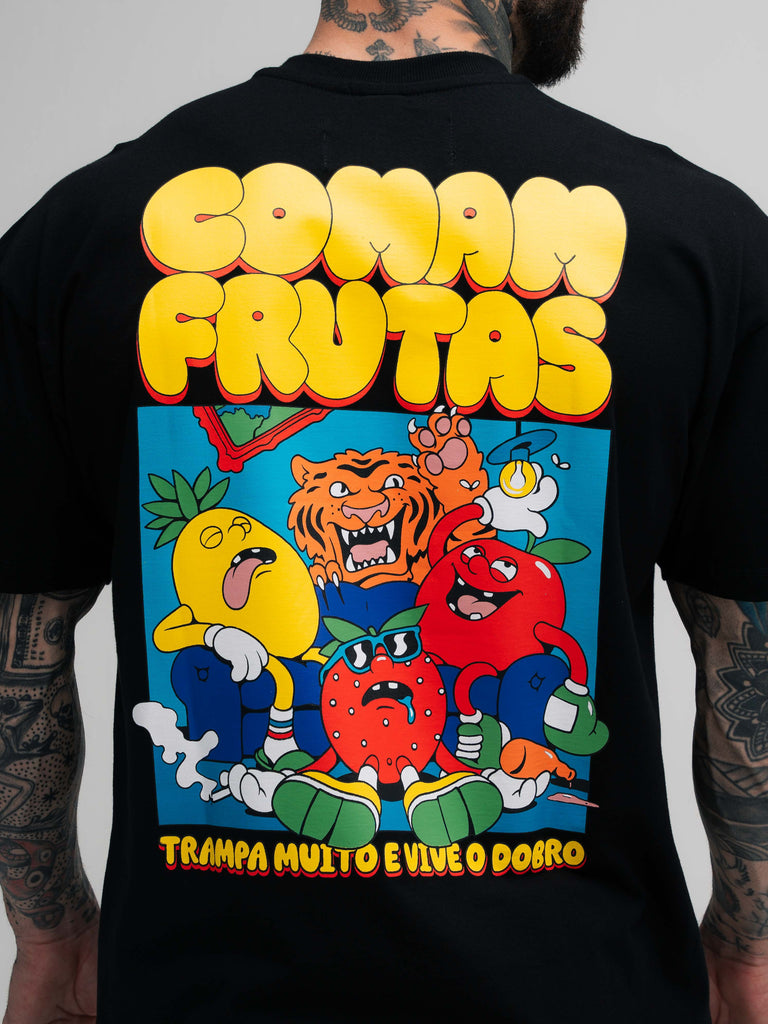 Camiseta Oversized Mith Comam Frutas Trampa Muito Vive o Dobro Preto