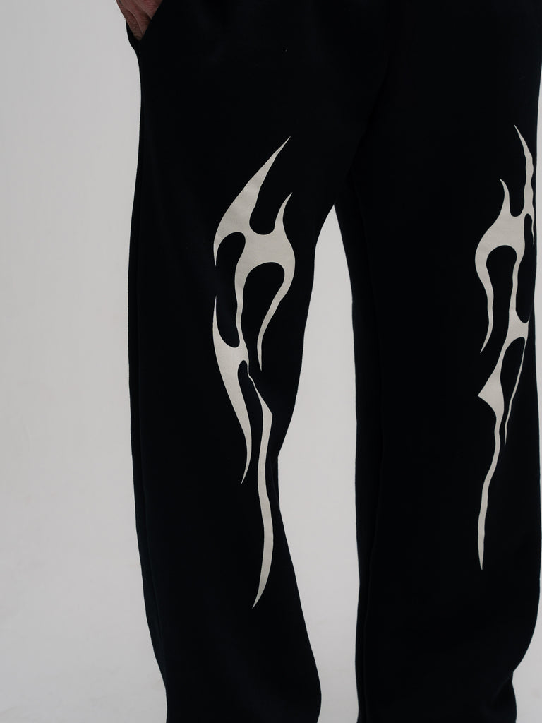 Calça de Moletom Oversized Reta Mith Comam Frutas Flames Off Preto