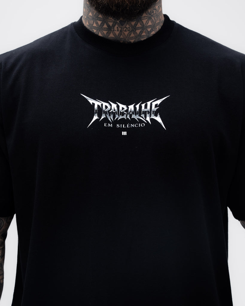 Camiseta <strong>Oversized Treino</strong>  Mith Trabalhe em Silêncio Preto