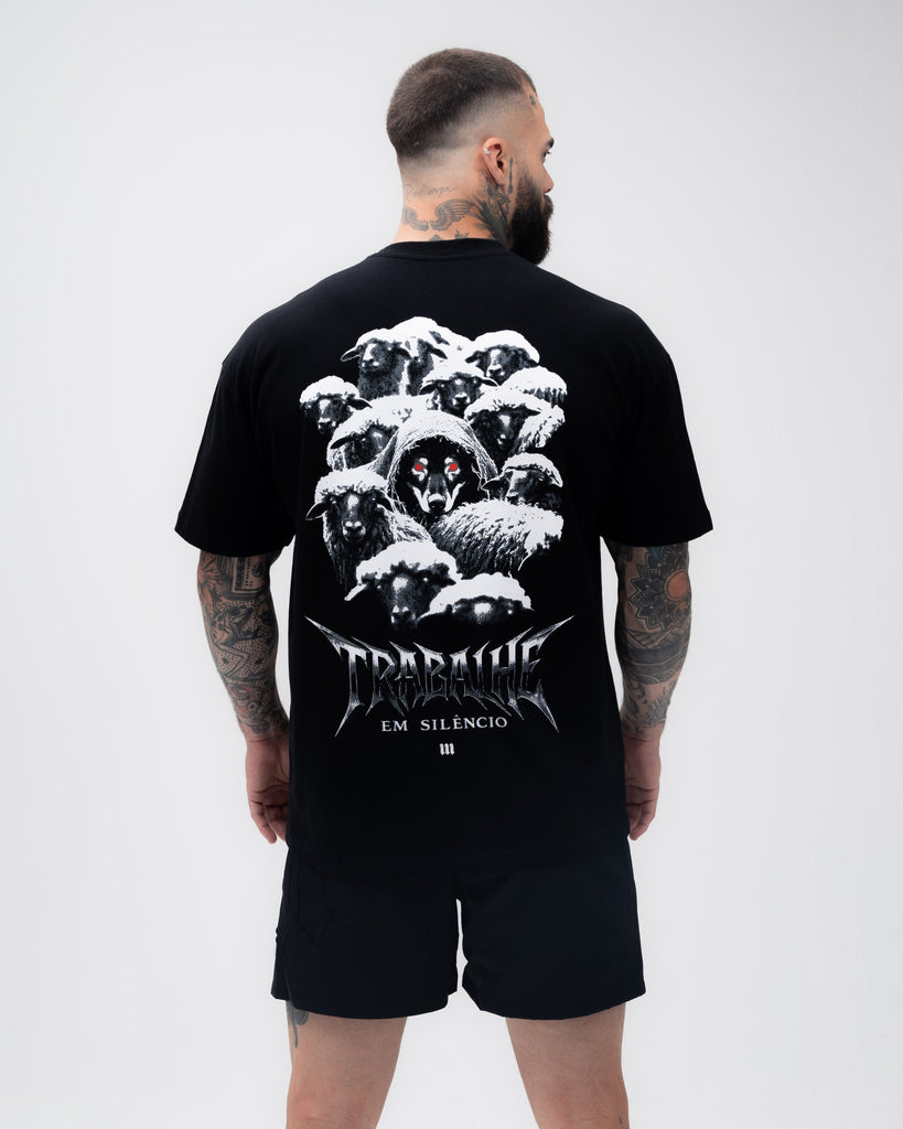 Camiseta <strong>Oversized Treino</strong>  Mith Trabalhe em Silêncio Preto