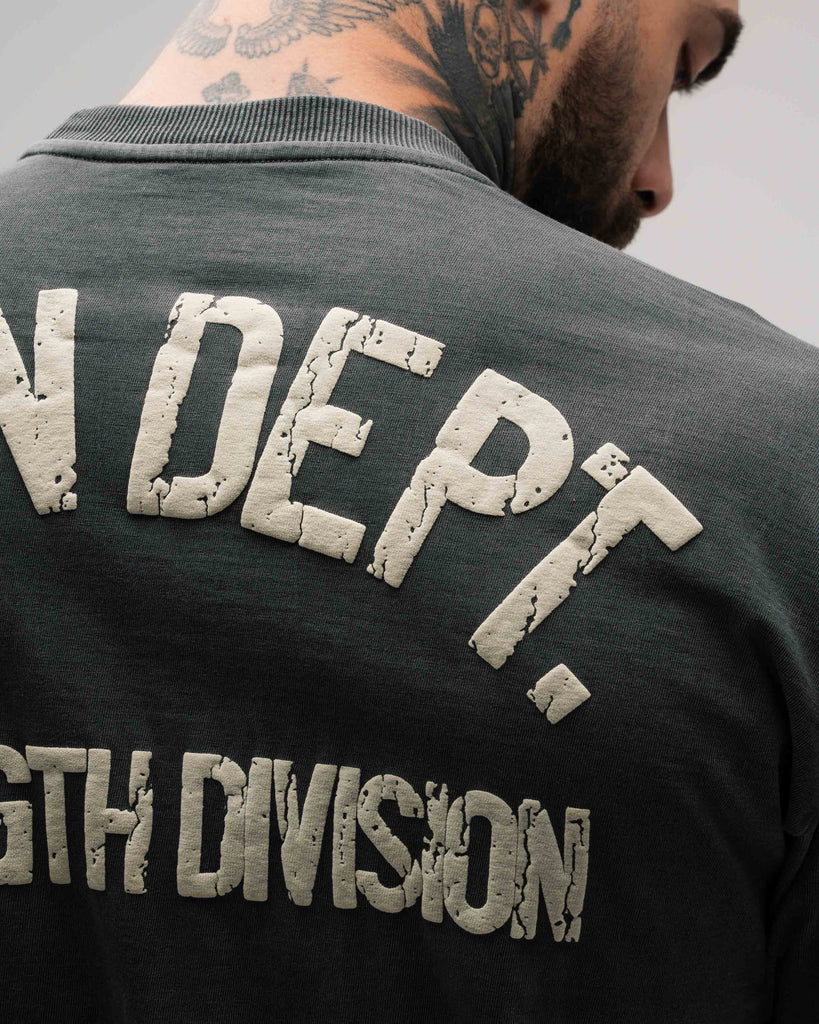 Camiseta Oversized Estonada Mith Iron Dept. Cinza