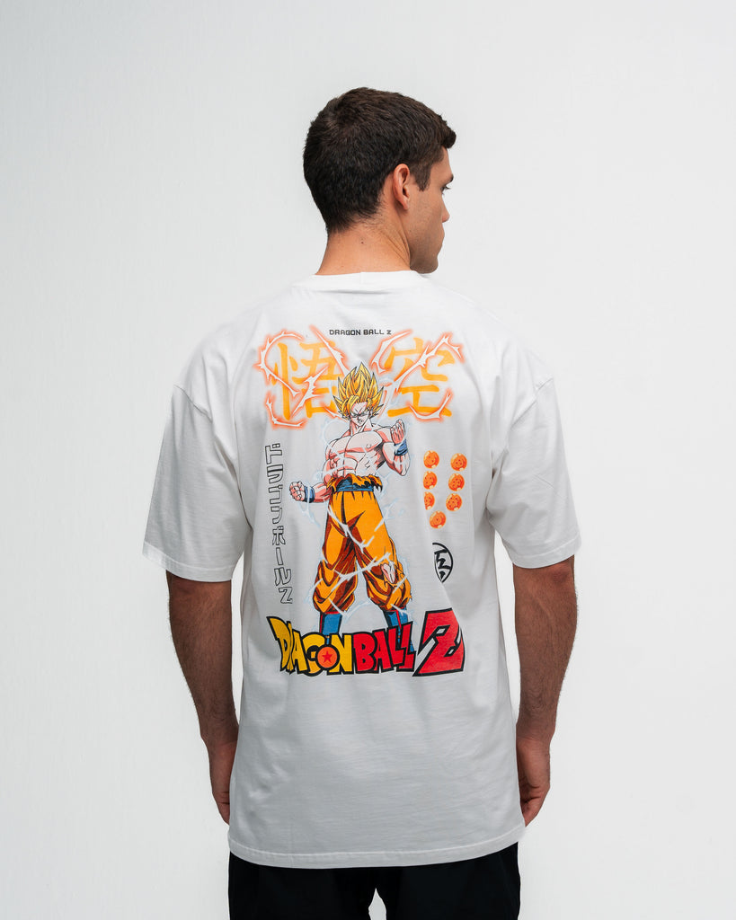 Camiseta Oversized Dragon Ball Z Goku Sayajin Off White