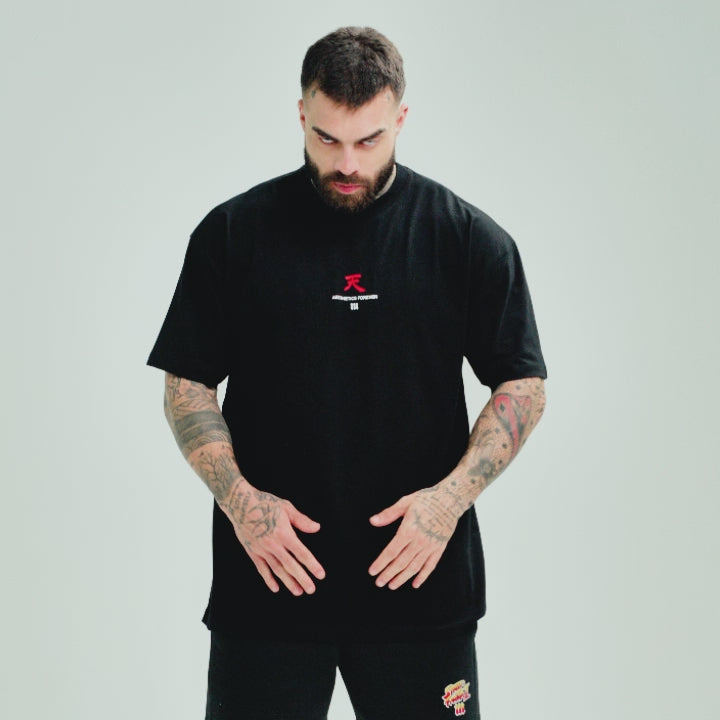 Camiseta Oversized Street Fighter Akuma Aesthetics Mono Preto